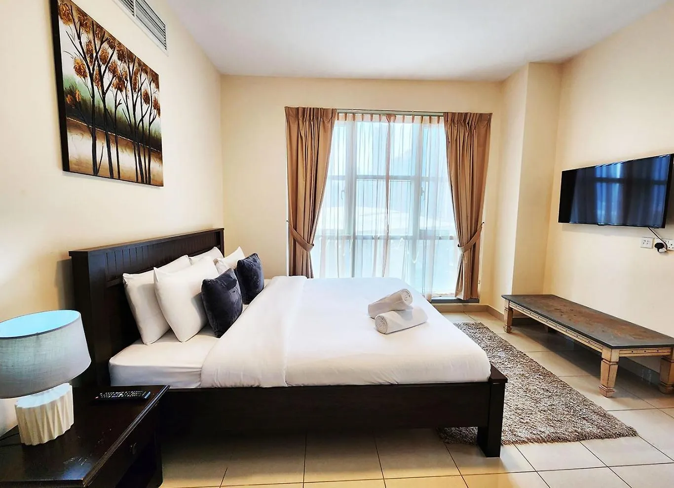 Rh- The Perfect Family Getaway, 3Br In Standpoint Tower Lägenhet Dubai 0*,  Förenade Arabemiraten