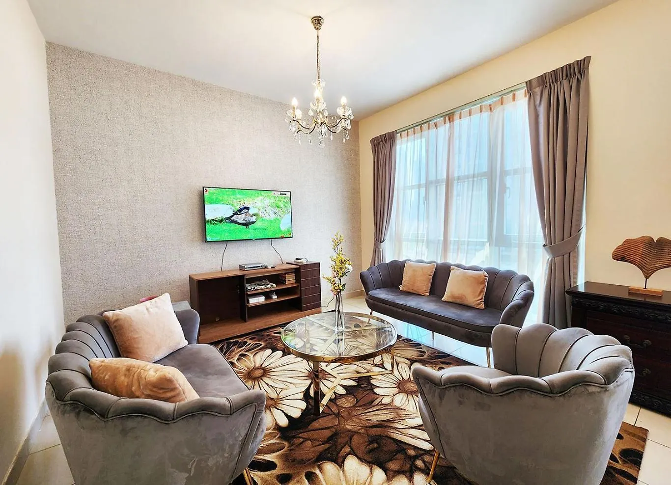 Rh- The Perfect Family Getaway, 3Br In Standpoint Tower Lägenhet Dubai